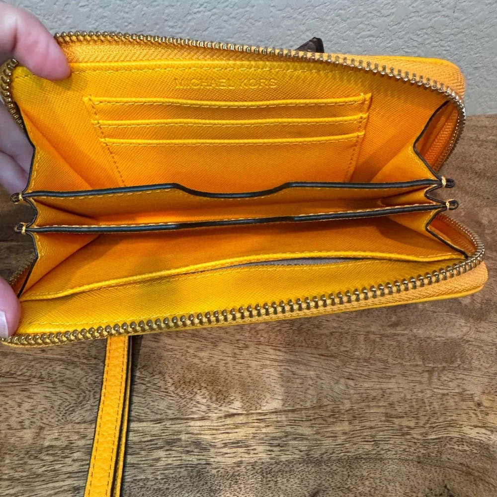 SOLD - Picture 3 of 3